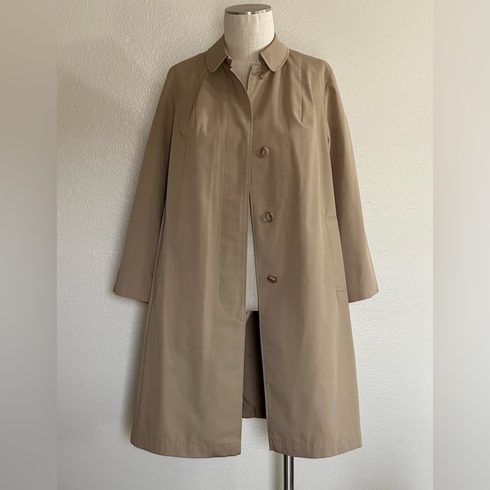 Vintage Trench Coat excellent condition
